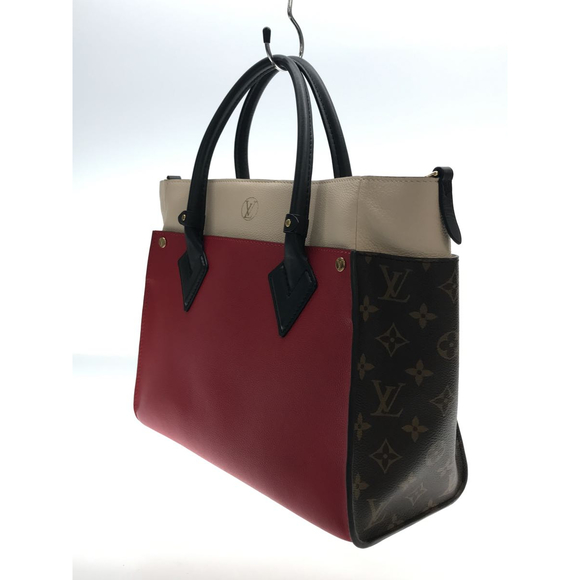 Louis Vuitton On My Side MM Monogram Leather Handbag - Picture 2 of 6